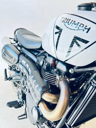 TRIUMPH BONNEVILLE SCRAMBLER 1200 X TRIUMPH BONNEVILLE SCRAMBLER 1200 X